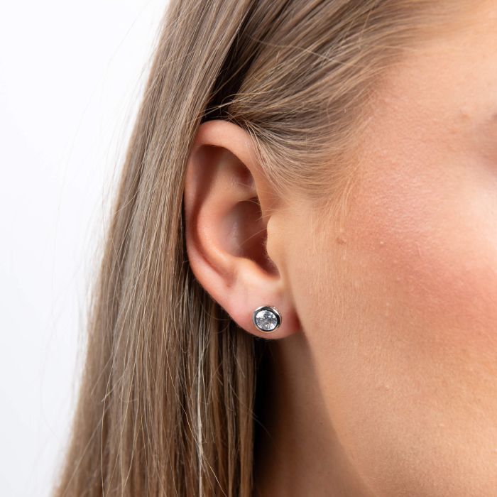 Diamonfire Sterling Silver Bezel Set Zirconia Stud Earrings by Gecko