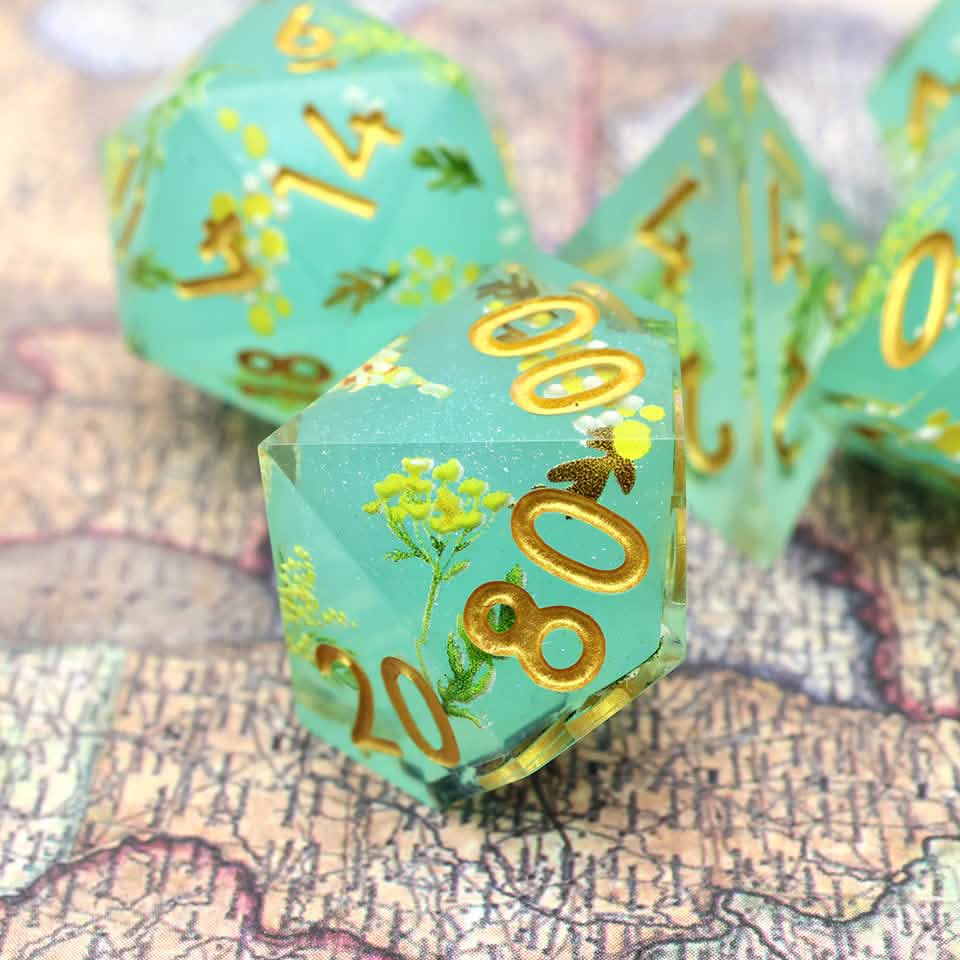 Summer Court | Sharp Edge Dice | Resin | 7 Piece Set