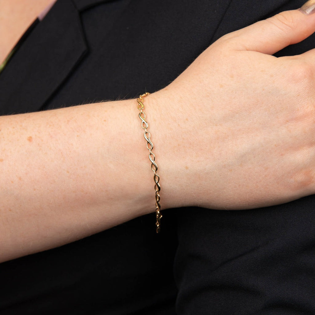 Infinity Tennis Bracelet in 9ct Yellow Gold by Gecko Jewellery Retail