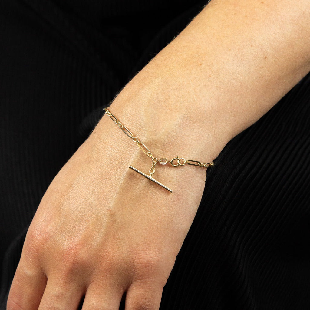 Gecko Jewellery 9ct Gold T-Bar Figaro Chain Bracelet for Women