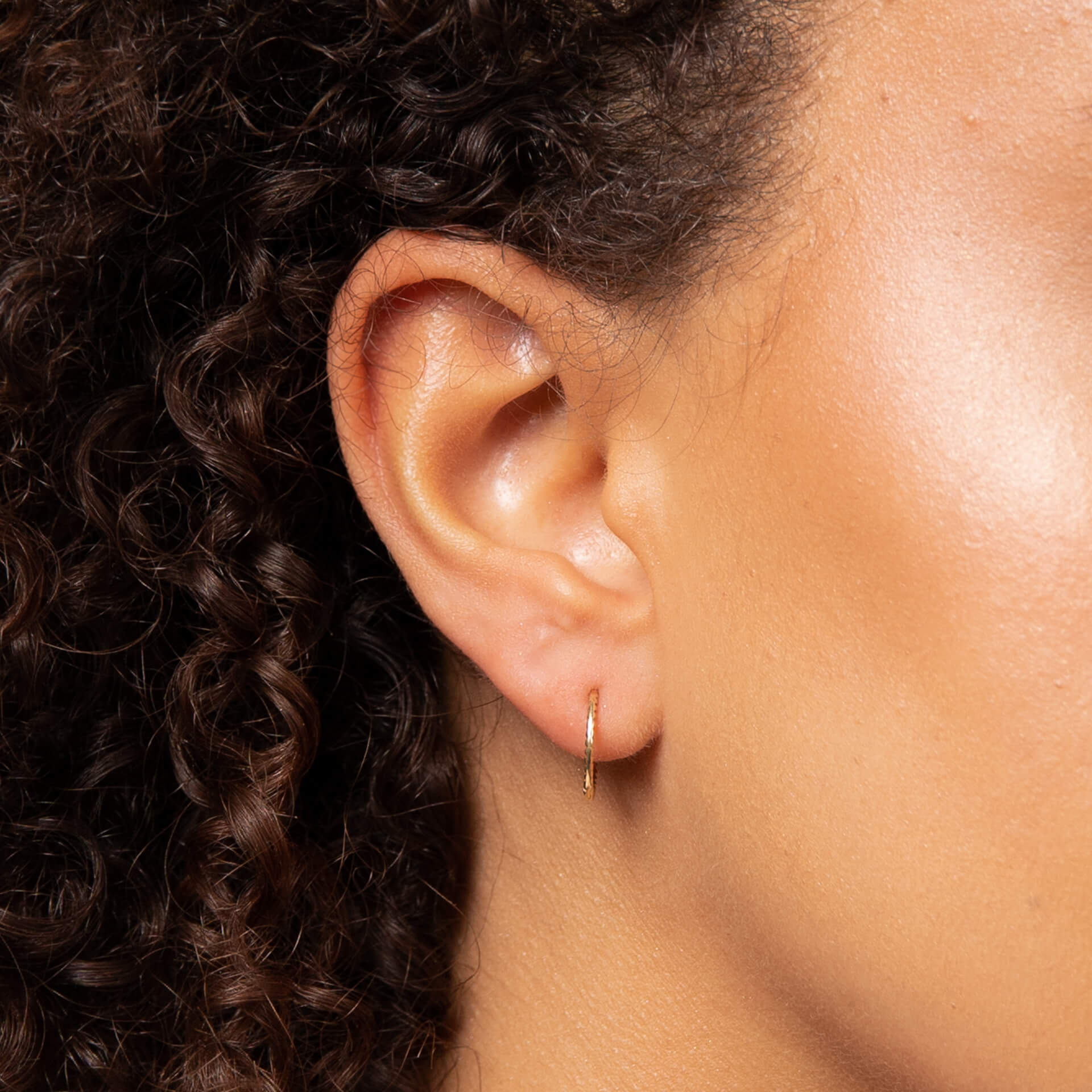 Gecko Jewellery 9ct Gold Rope Effect Hoop Earrings - Timeless Style