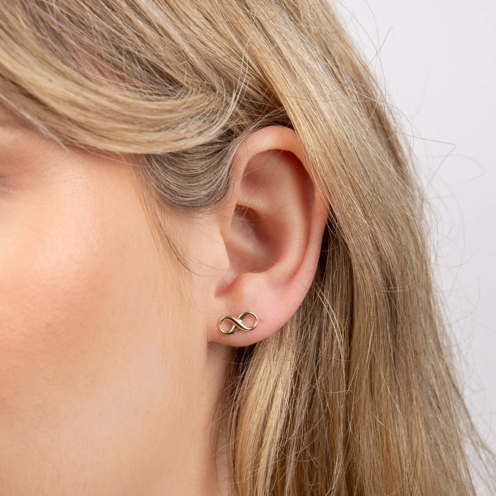 Gecko Jewellery 9ct Yellow Gold Infinity Symbol Stud Earrings
