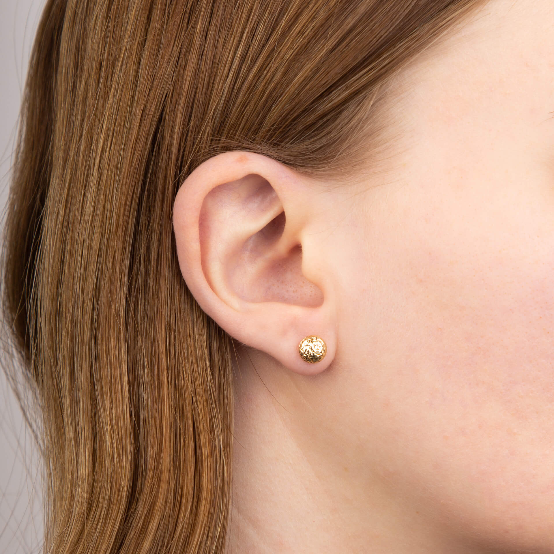 Gecko Jewellery 9ct Gold Textured Ball Stud Earrings | Diamond Cut