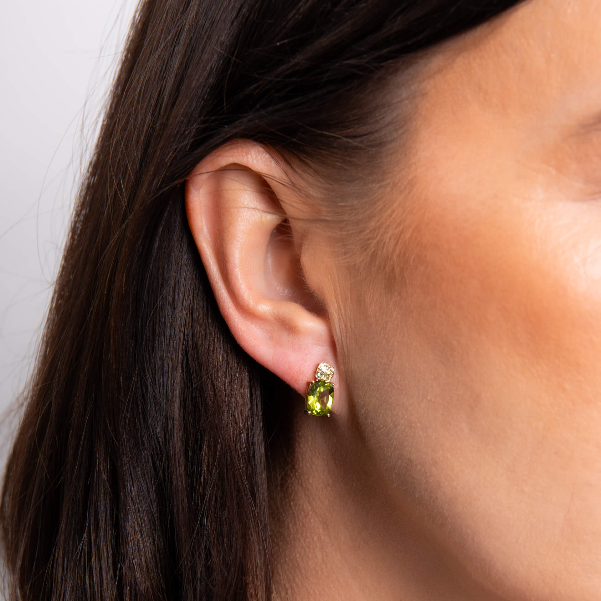 Gecko Jewellery 9ct Yellow Gold Cushion Cut Peridot Cluster Earrings
