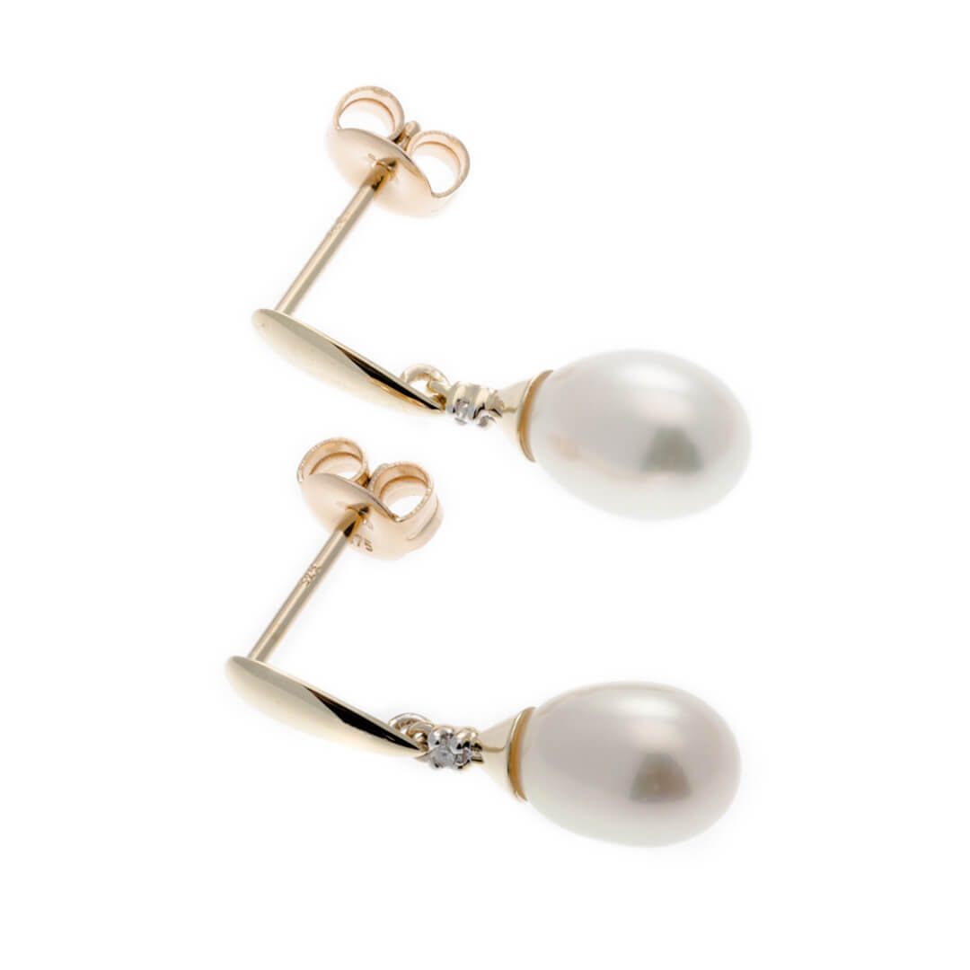 Freshwater Pearl and Diamond Drop Earrings in 9ct Gold | Gecko Jewellery