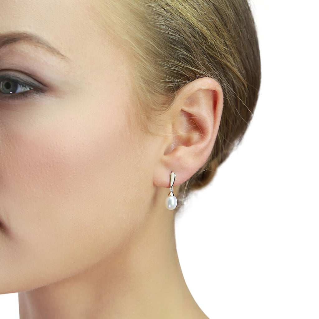 Freshwater Pearl and Diamond Drop Earrings in 9ct Gold | Gecko Jewellery