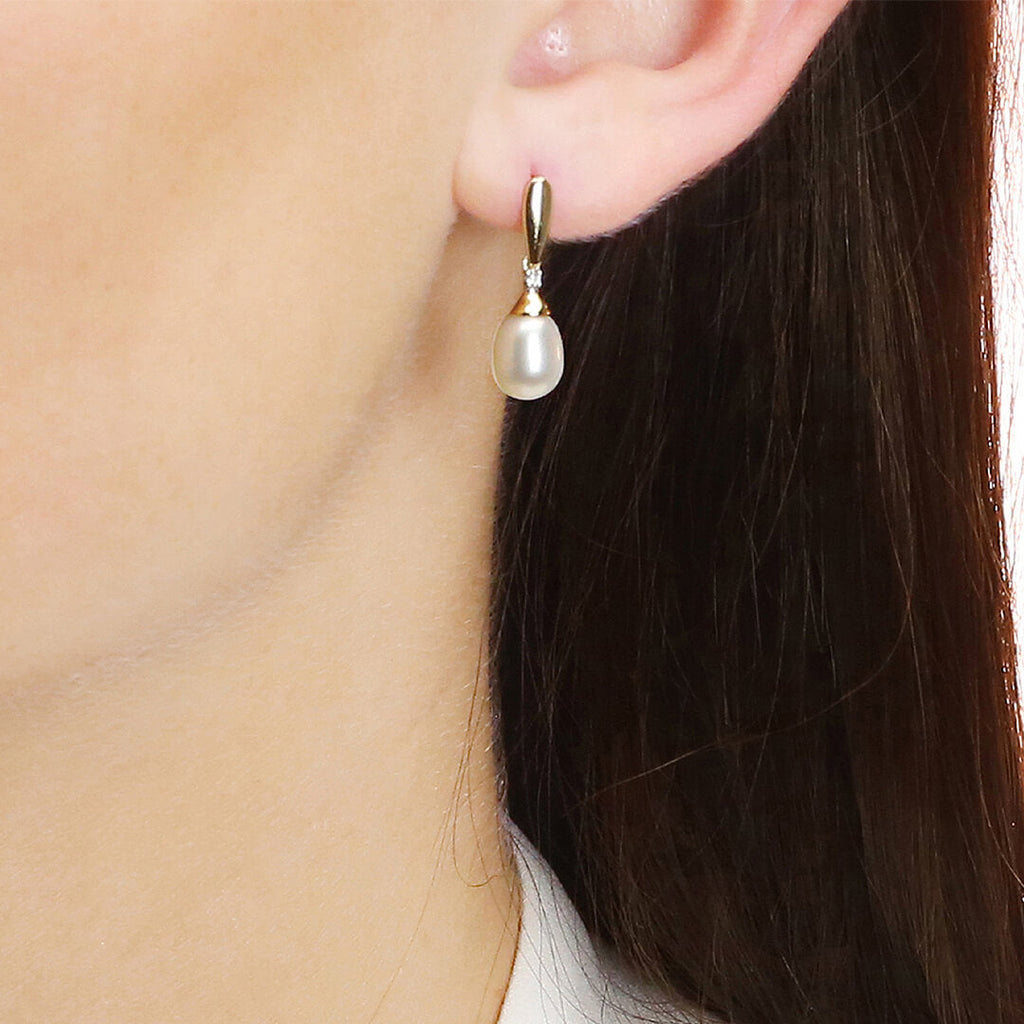 Freshwater Pearl and Diamond Drop Earrings in 9ct Gold | Gecko Jewellery