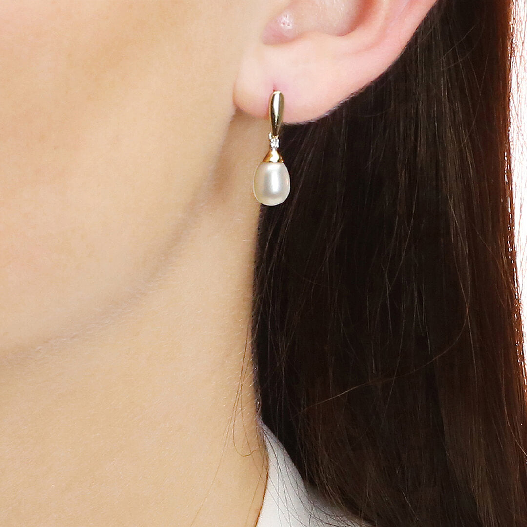 Freshwater Pearl and Diamond Drop Earrings in 9ct Gold | Gecko Jewellery