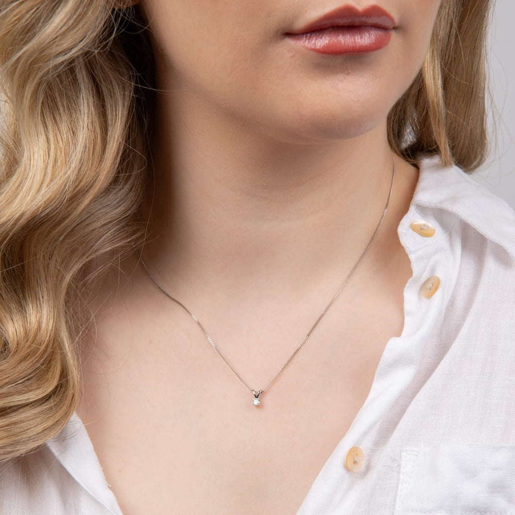 Gecko Jewellery 9ct Gold Double Bale Solitaire Diamond Pendant