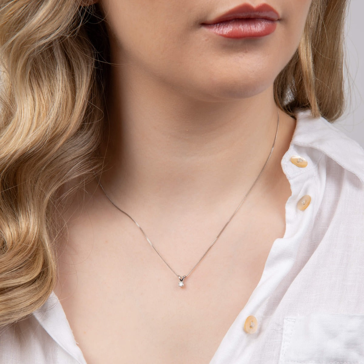 Gecko Jewellery 9ct Gold Double Bale Solitaire Diamond Pendant