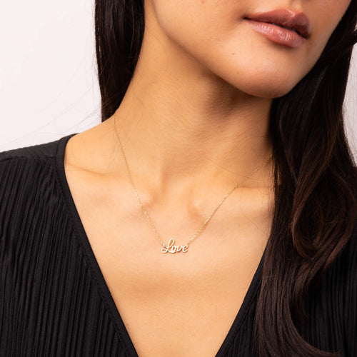 Gecko Jewellery Love Necklace – 9ct Yellow Gold Heartfelt Script Pendant