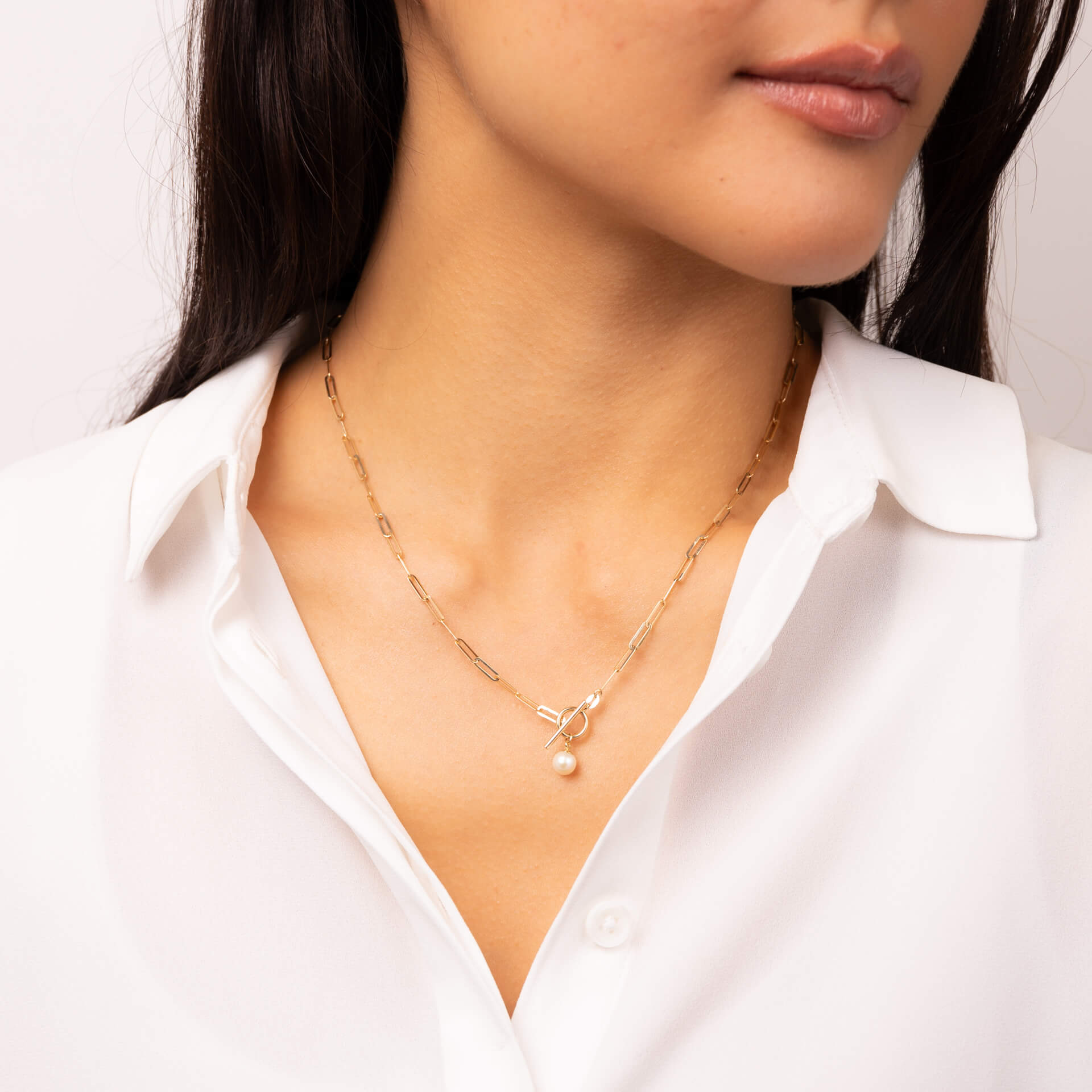 Gecko Jewellery T-Bar Chain Necklace with Freshwater Pearl Charm
