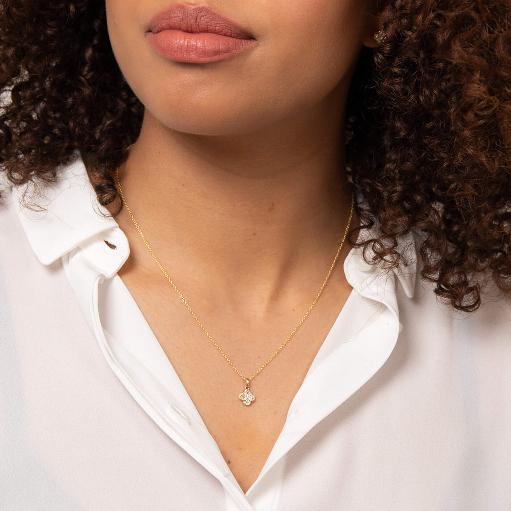 Gecko Jewellery 9ct Yellow Gold Flower Pendant with Baguette Diamonds