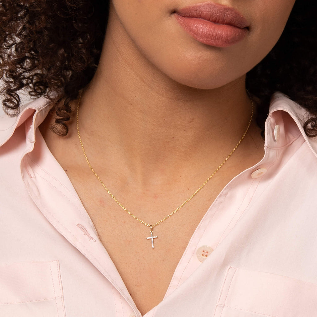 Gecko Jewellery 9ct Yellow Gold Pave Diamond Cross Pendant Necklace
