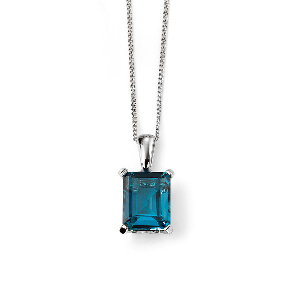 Gecko Jewellery 9ct Gold Rectangle London Blue Topaz Pendant