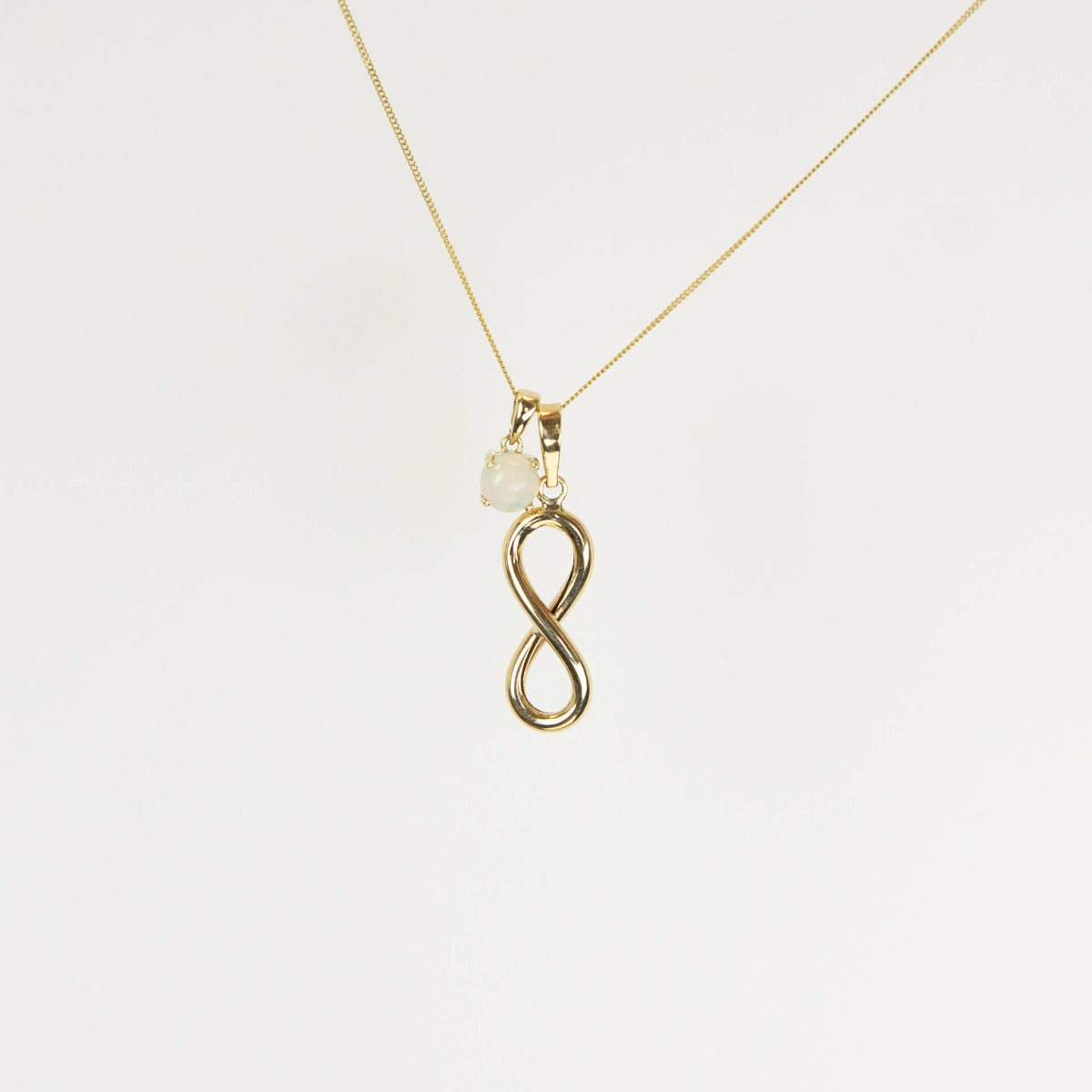 Gecko Jewellery 9ct Yellow Gold Birthstone Pendant - Personalised Gift