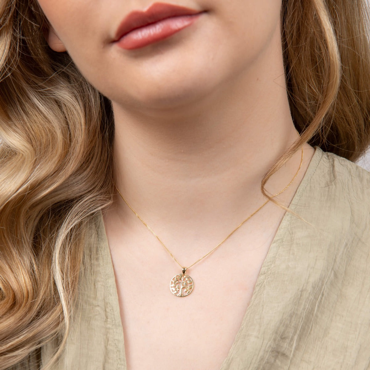 Tree of Life Pendant in 9ct Gold – Gecko Jewellery Retail Necklace