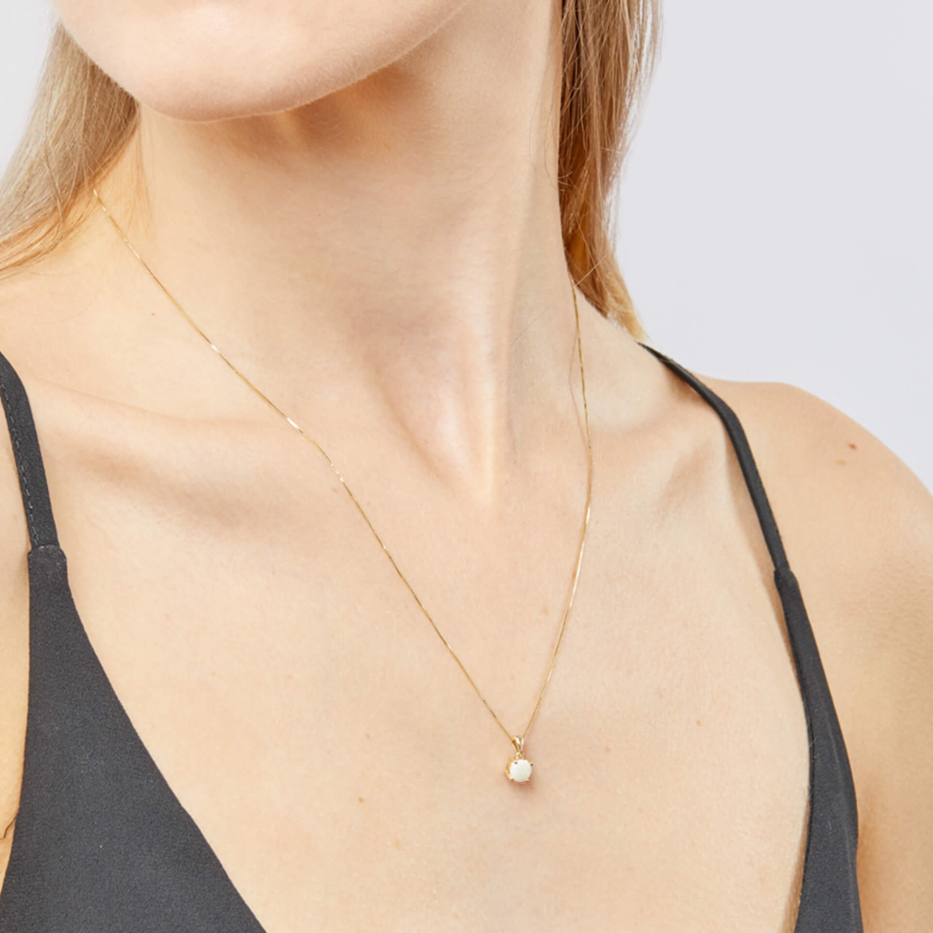Gecko Jewellery 9ct Yellow Gold Birthstone Pendant - Personalised Gift