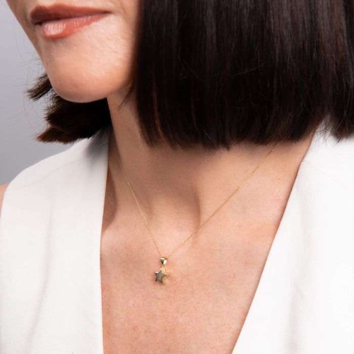 Gecko Jewellery 9ct Yellow Gold Small Star Pendant for Engraving