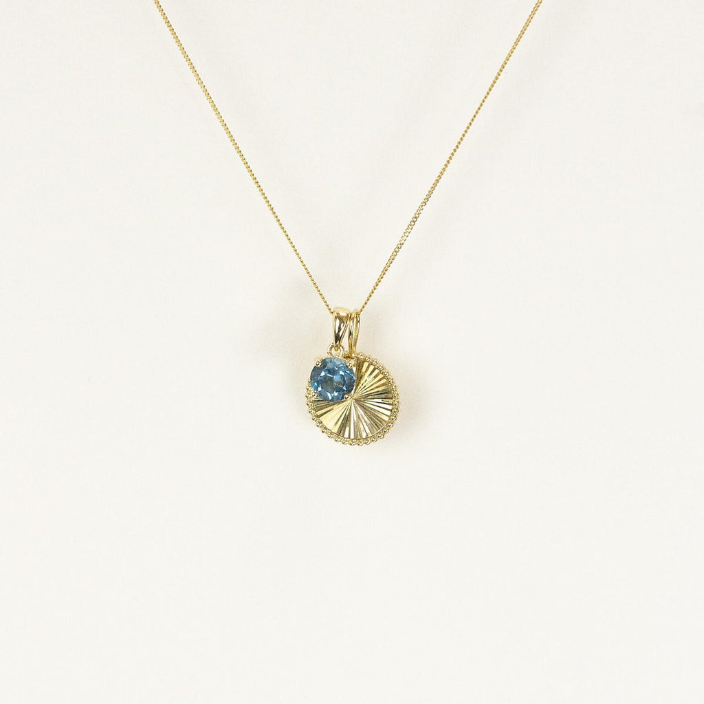 Gecko Jewellery 9ct Yellow Gold Birthstone Pendant - Personalised Gift