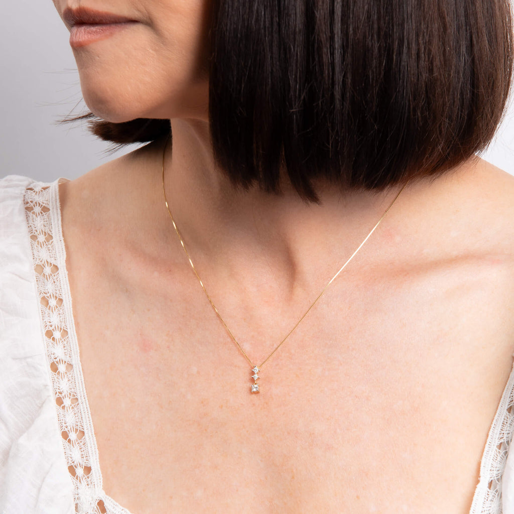 Gecko Jewellery 9ct Gold Diamond Trilogy Drop Pendant Necklace