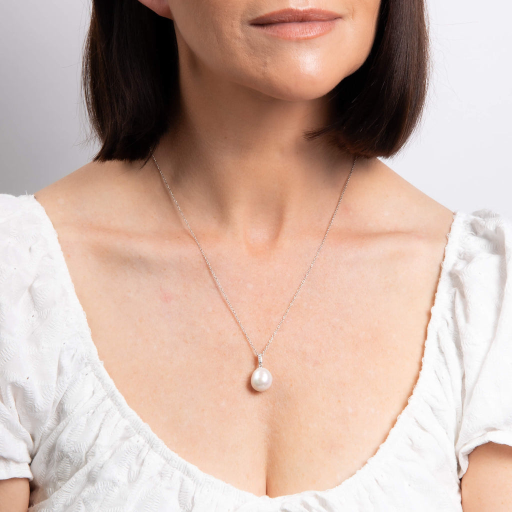 Gecko Jewellery Baroque Pearl & White Topaz 9ct White Gold Pendant