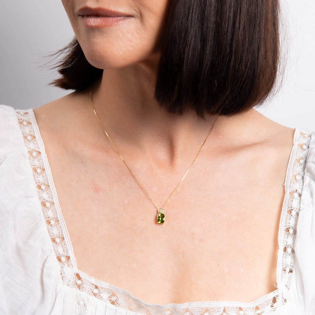 Gecko Jewellery 9ct Yellow Gold Cushion Cut Peridot Cluster Earrings