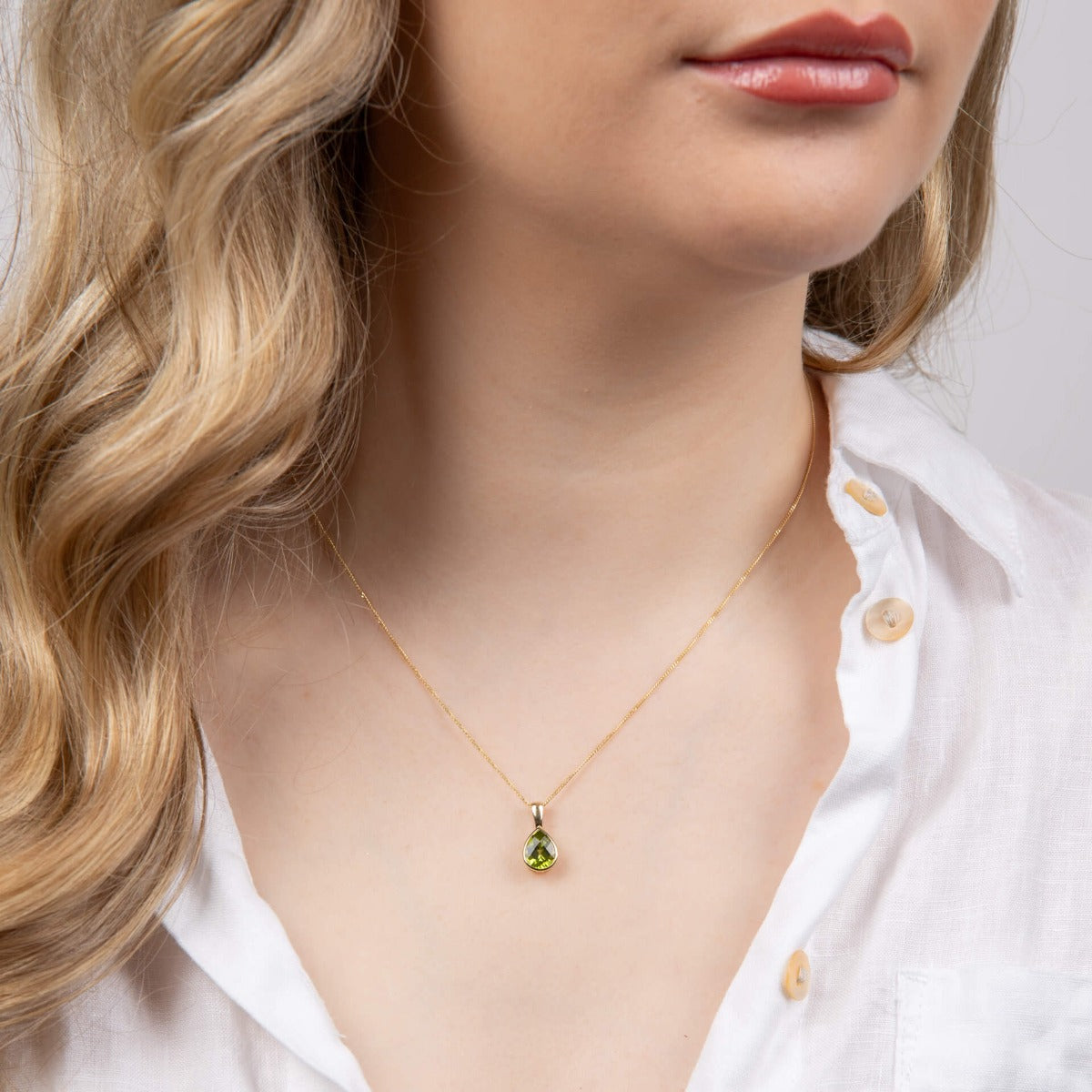 Gecko Jewellery 9ct Yellow Gold Peridot Teardrop Pendant - August Birthstone