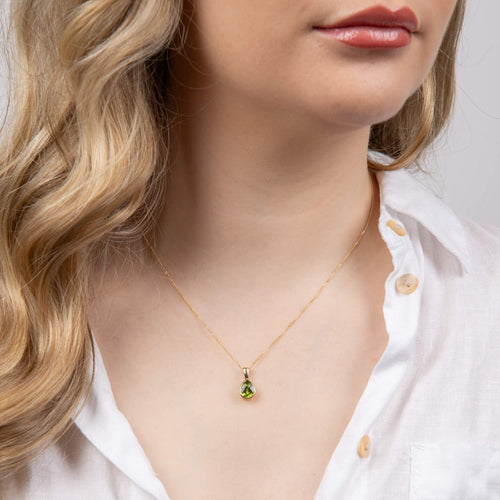 Gecko Jewellery 9ct Yellow Gold Peridot Teardrop Pendant - August Birthstone