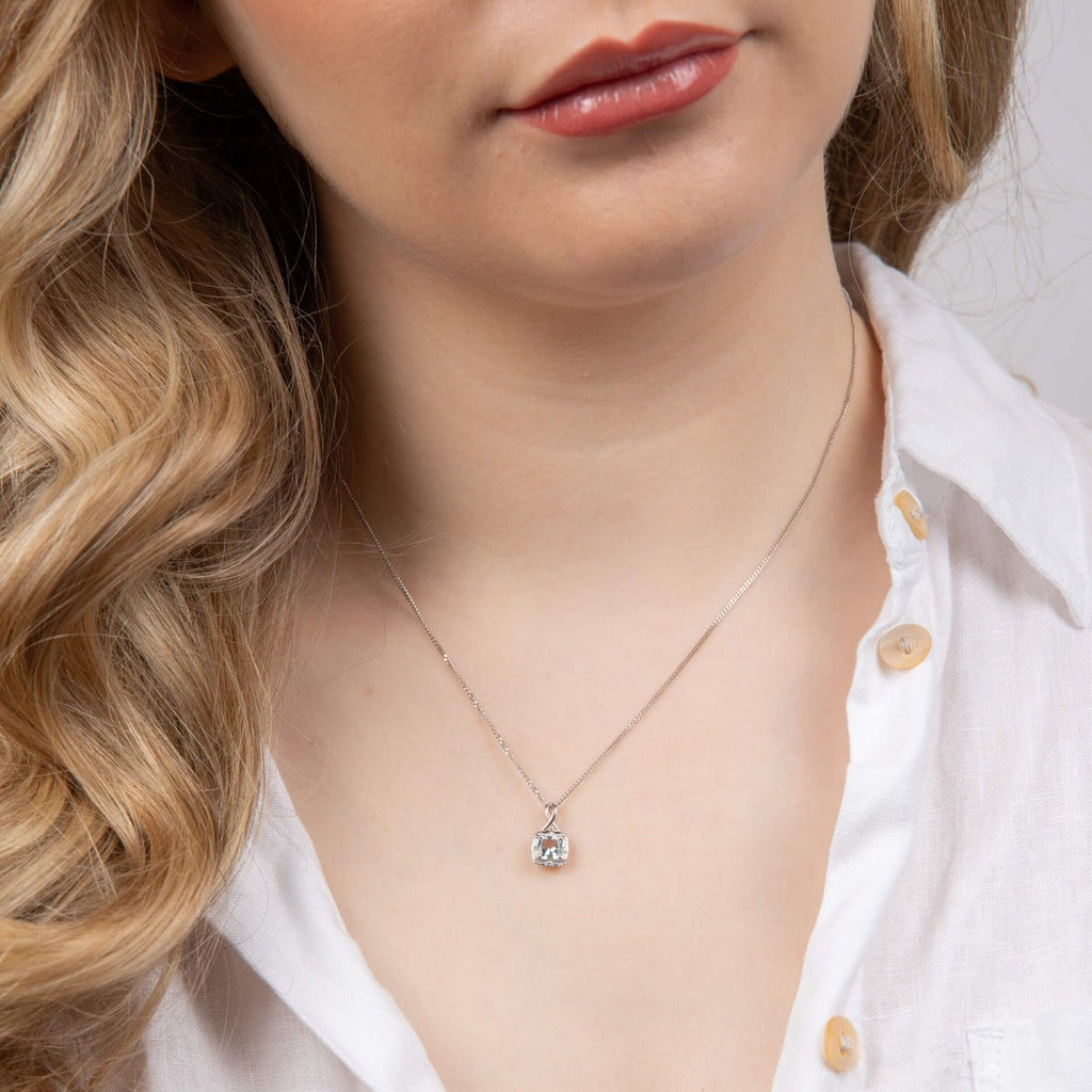 Gecko Jewellery 9ct Gold Semi-Precious Twist Pendant with Diamonds