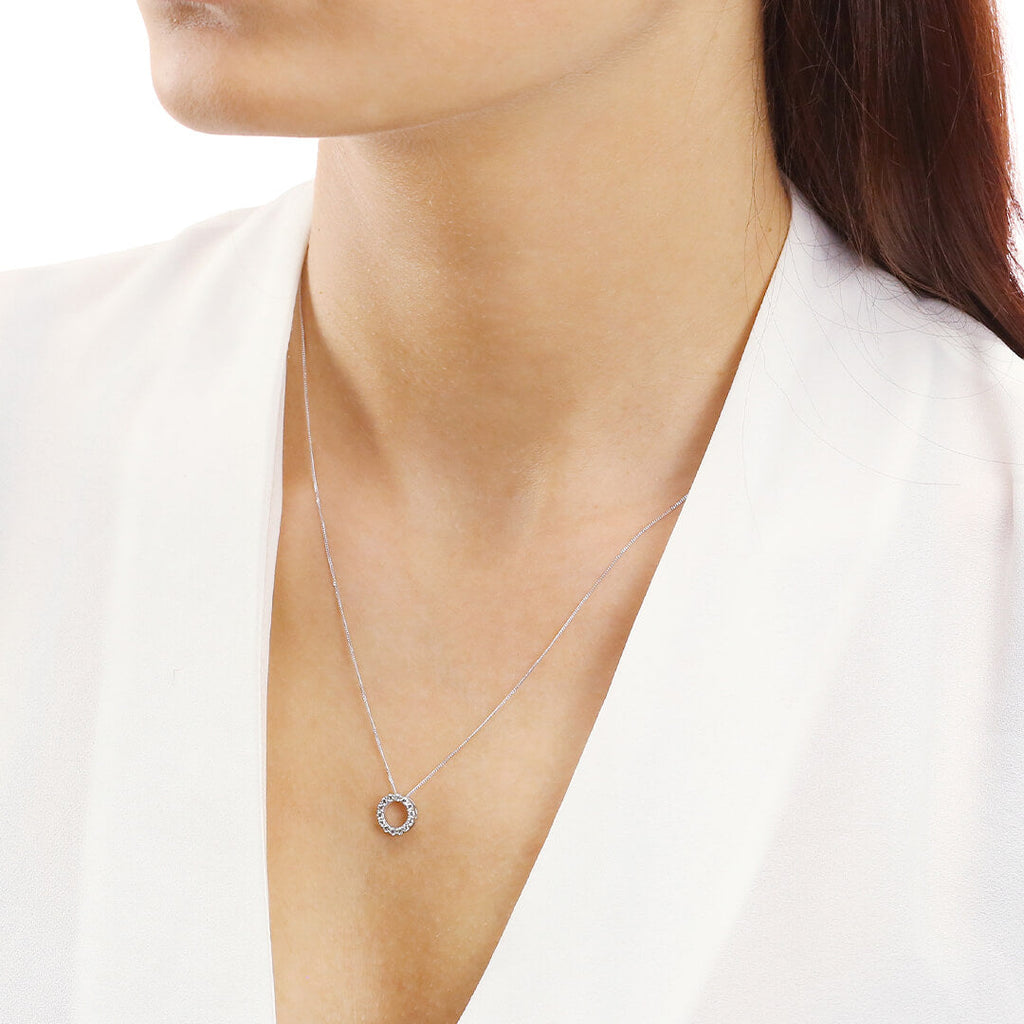 Gecko Jewellery 9ct White Gold Open Circle Diamond Pendant Necklace