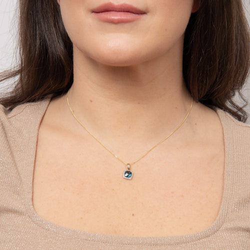 Gecko London Blue Topaz & Diamond Checkerboard Pendant in 9ct Gold
