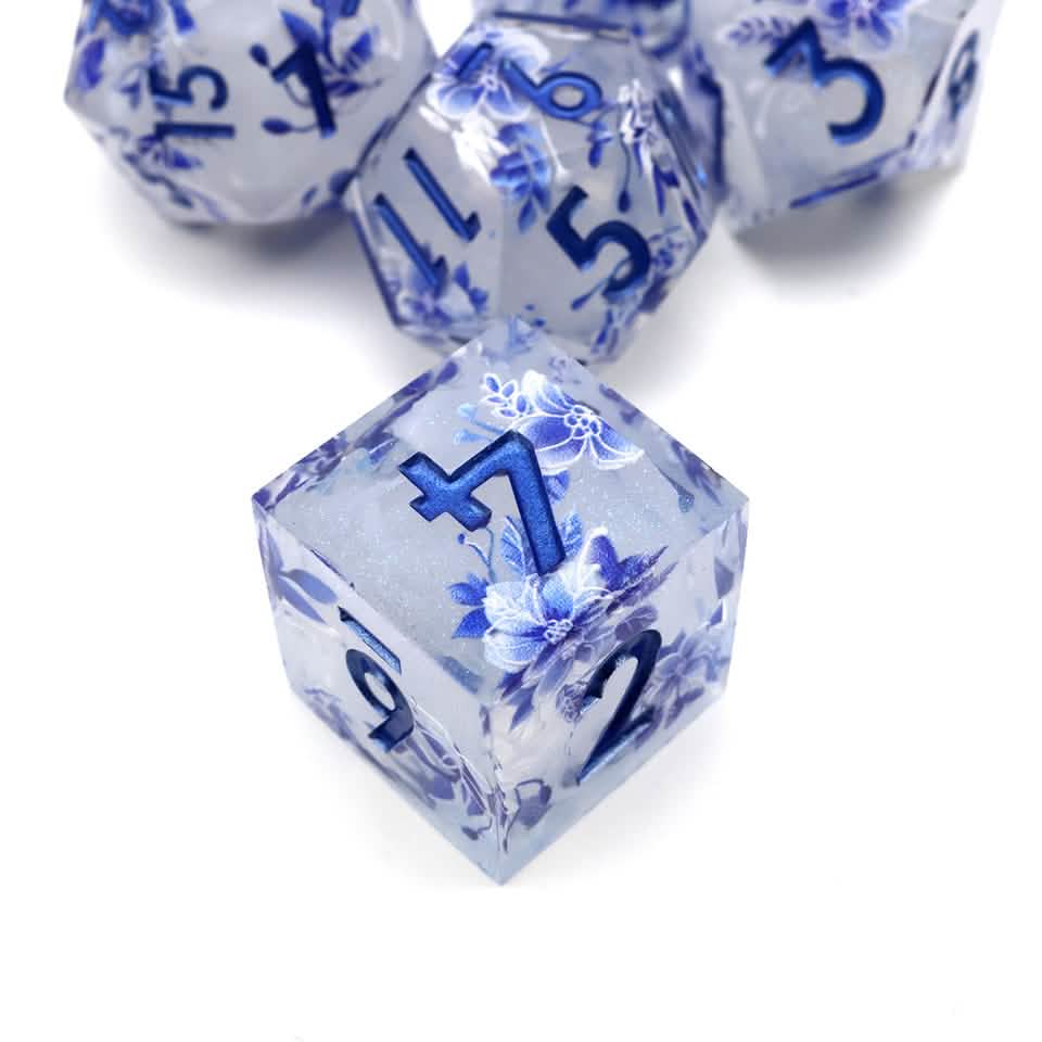Snowflower | Sharp Edge Dice | Resin | 7 Piece Set