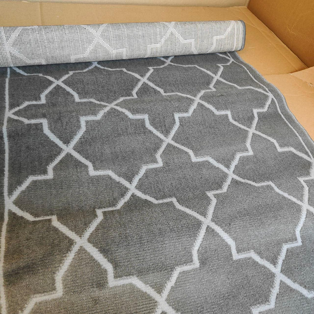 HomeArt Silver Bordered Living Room Rug | Short Pile 80x150cm