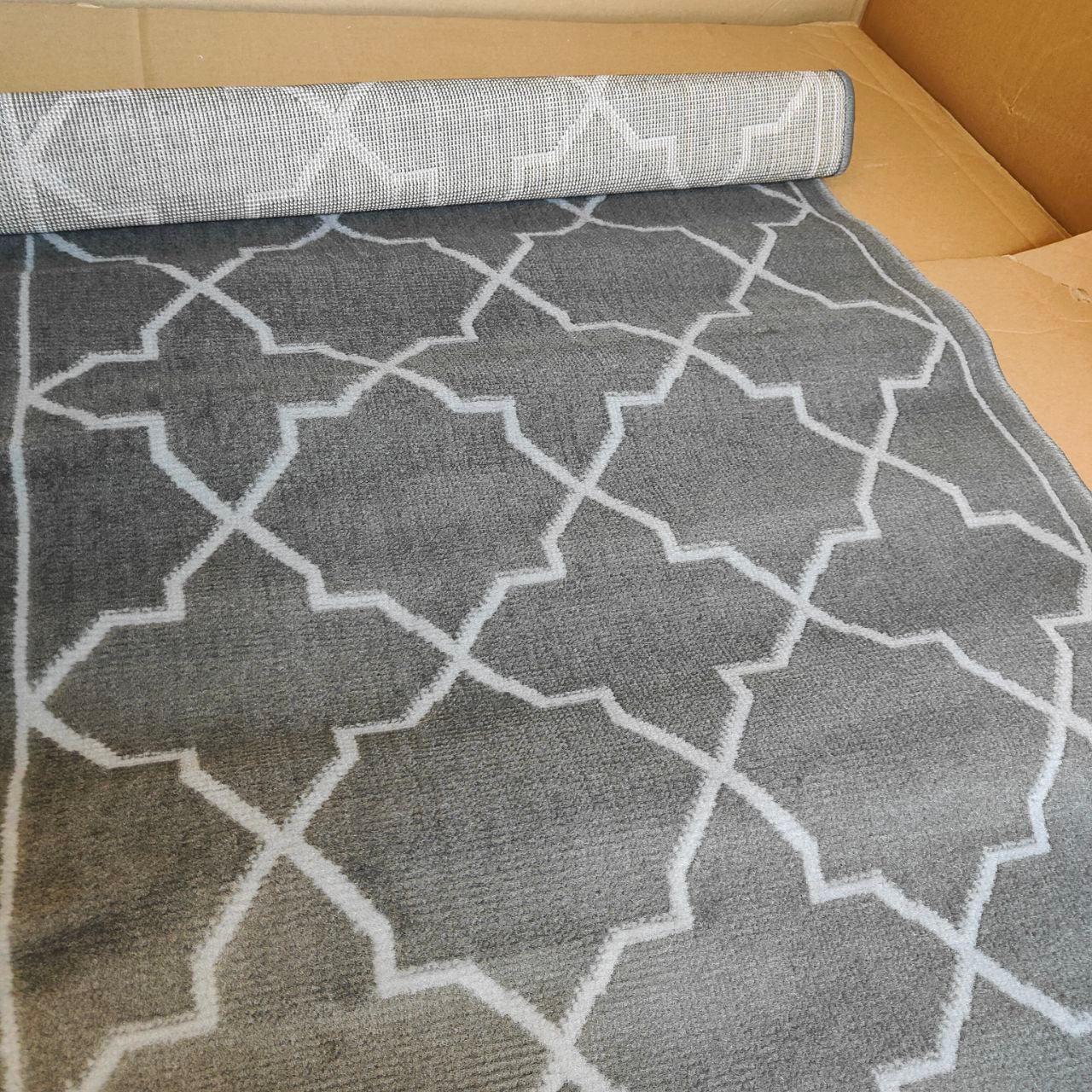 HomeArt Silver Bordered Living Room Rug | Short Pile 80x150cm