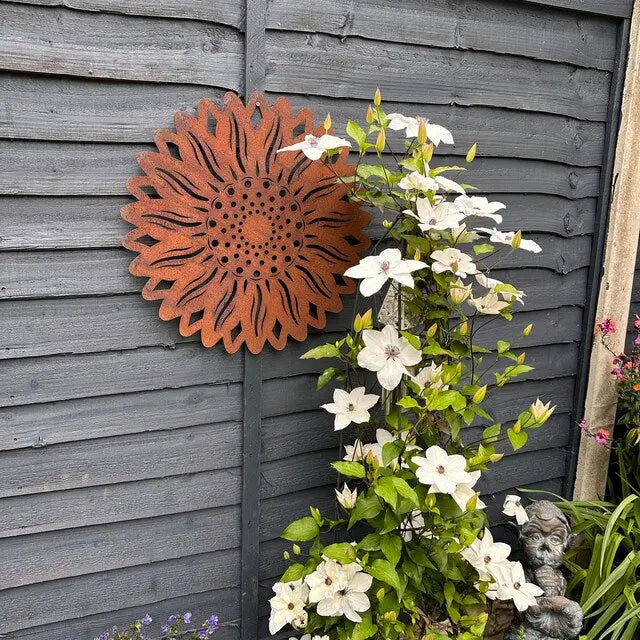 Rustic Metal Sunflower Garden Wall Art – 55cm Steel Outdoor Sculpture