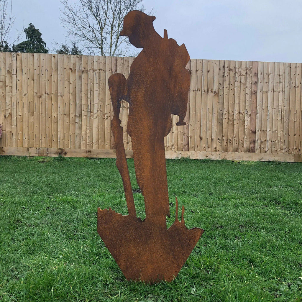 Rustic Metal Soldier Garden Statue | Steel Remembrance Ornament - RWN