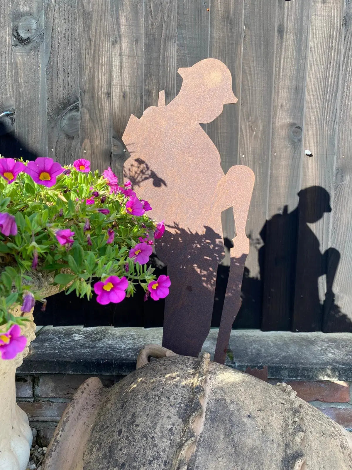 Rustic Metal Soldier Garden Statue | Steel Remembrance Ornament - RWN