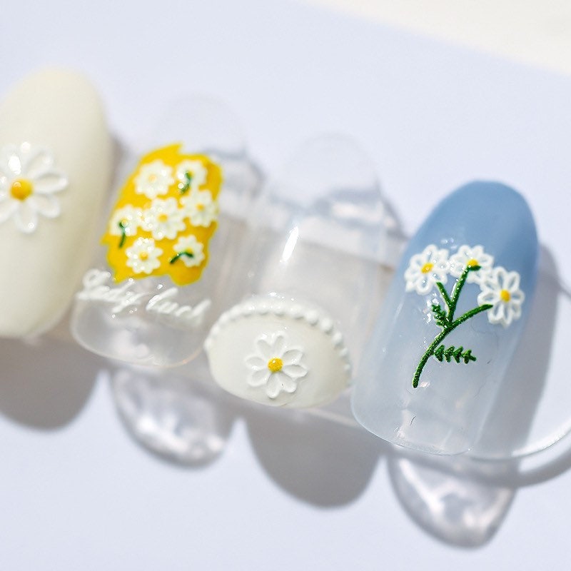 Mini Daisy Nail Deco Stickers – LuLuFun Studio Floral Manicure Decals