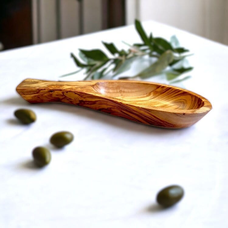 Handcrafted Olive Wood Serving Scoop & Appetizer Dish (20x8x3 cm) | Natural Rustic Grain