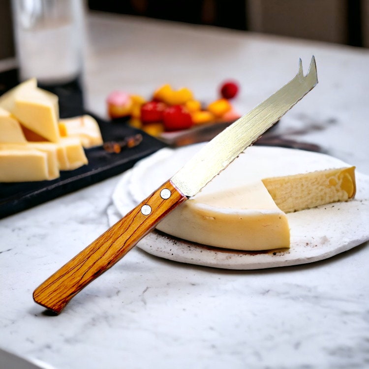 Wooden Hand Cheese Knife 21 cm with mouse knife holder