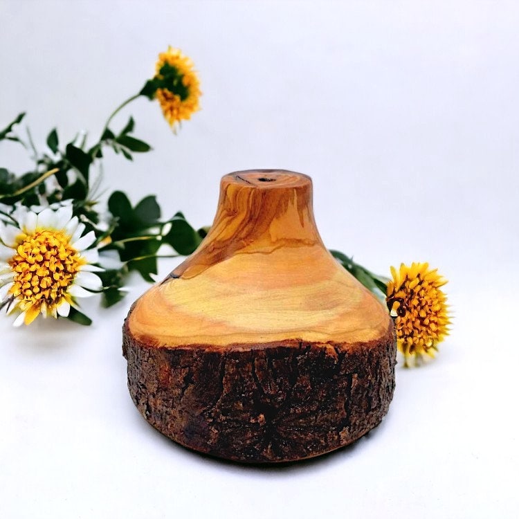 Wooden  Vase ,dry flower holder , decorative item
