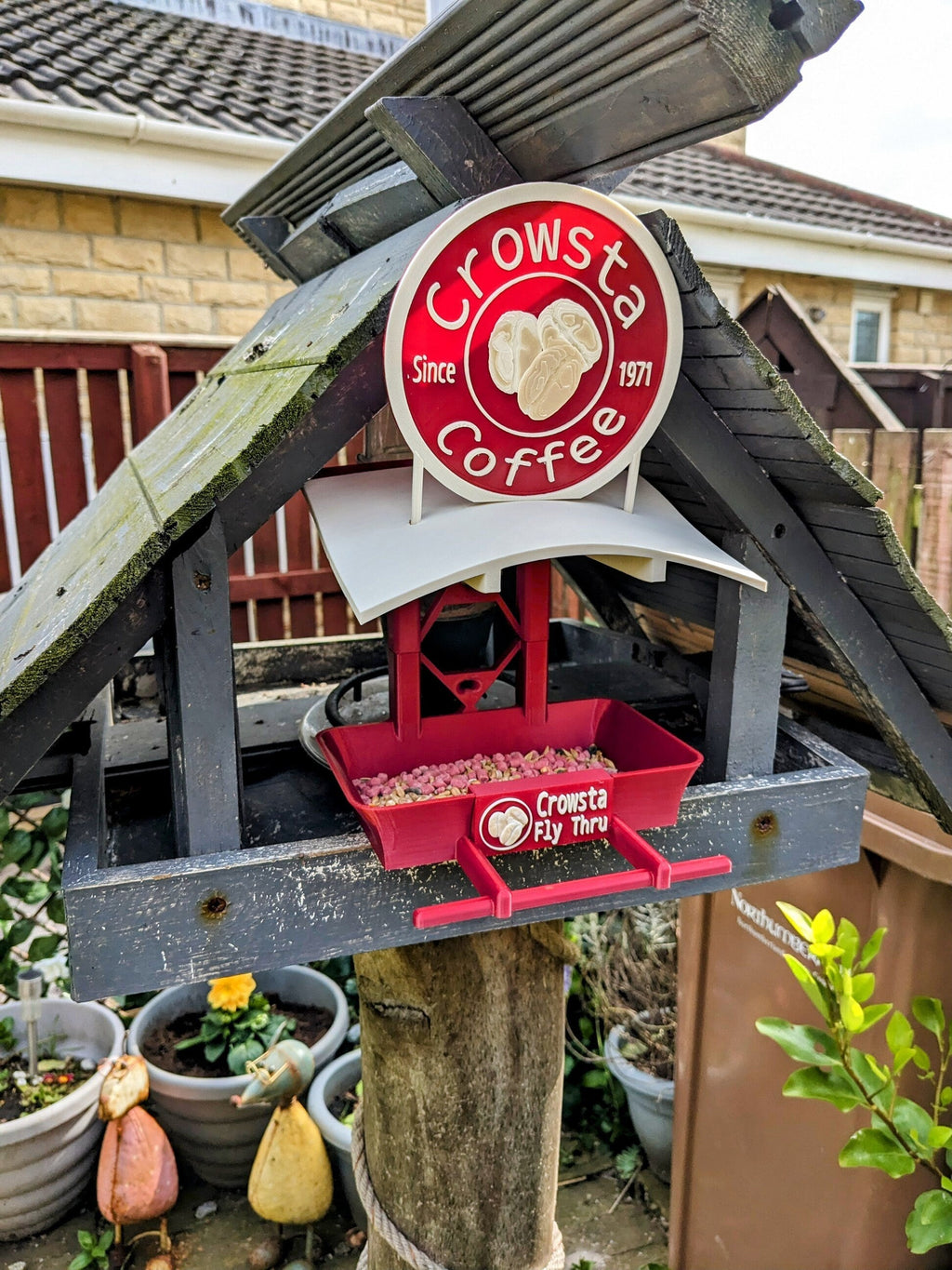 Chaddyverse Crowsta Coffee Bird Feeding Station – Quirky Garden Decor