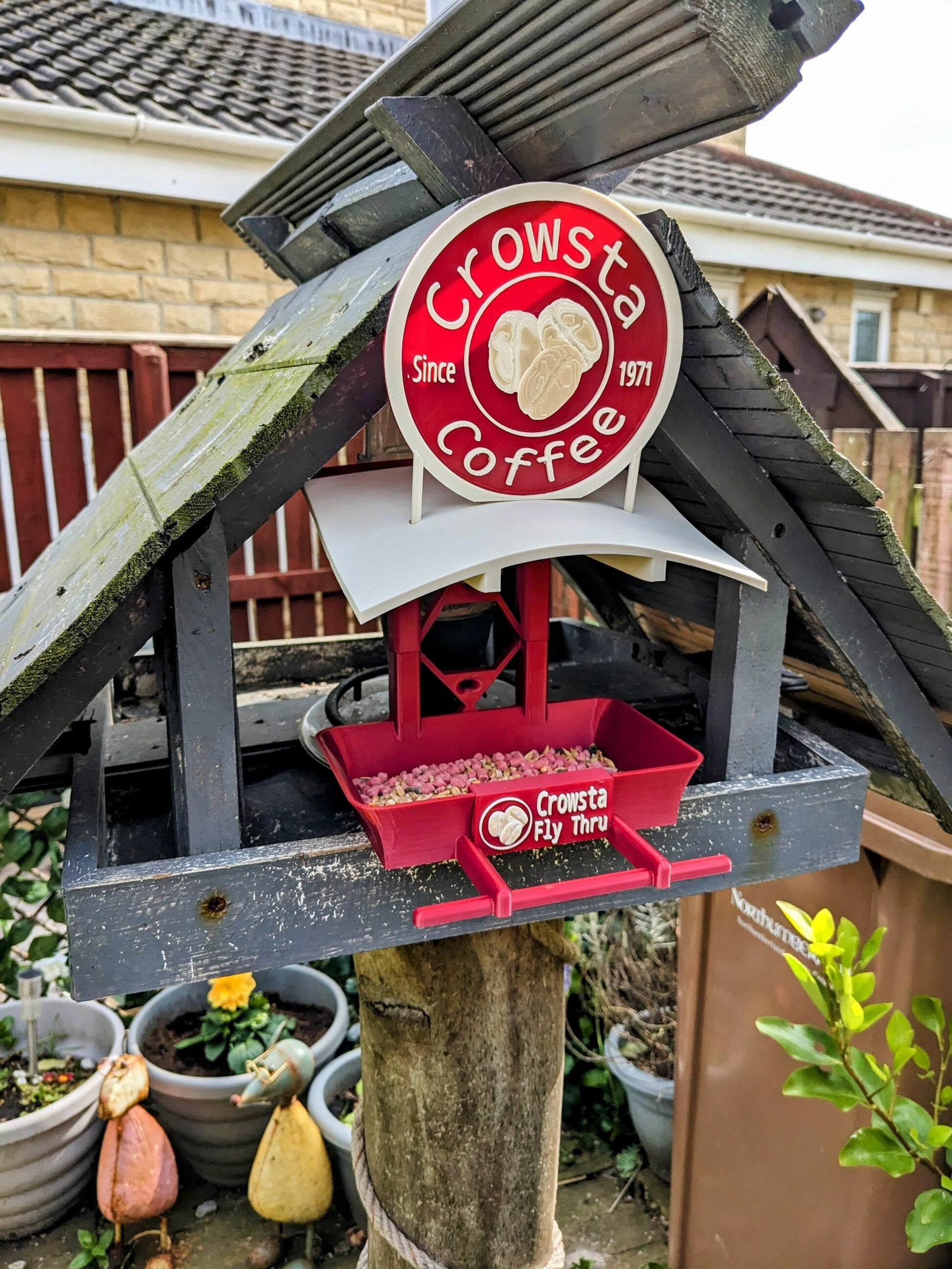 Chaddyverse Crowsta Coffee Bird Feeding Station – Quirky Garden Decor