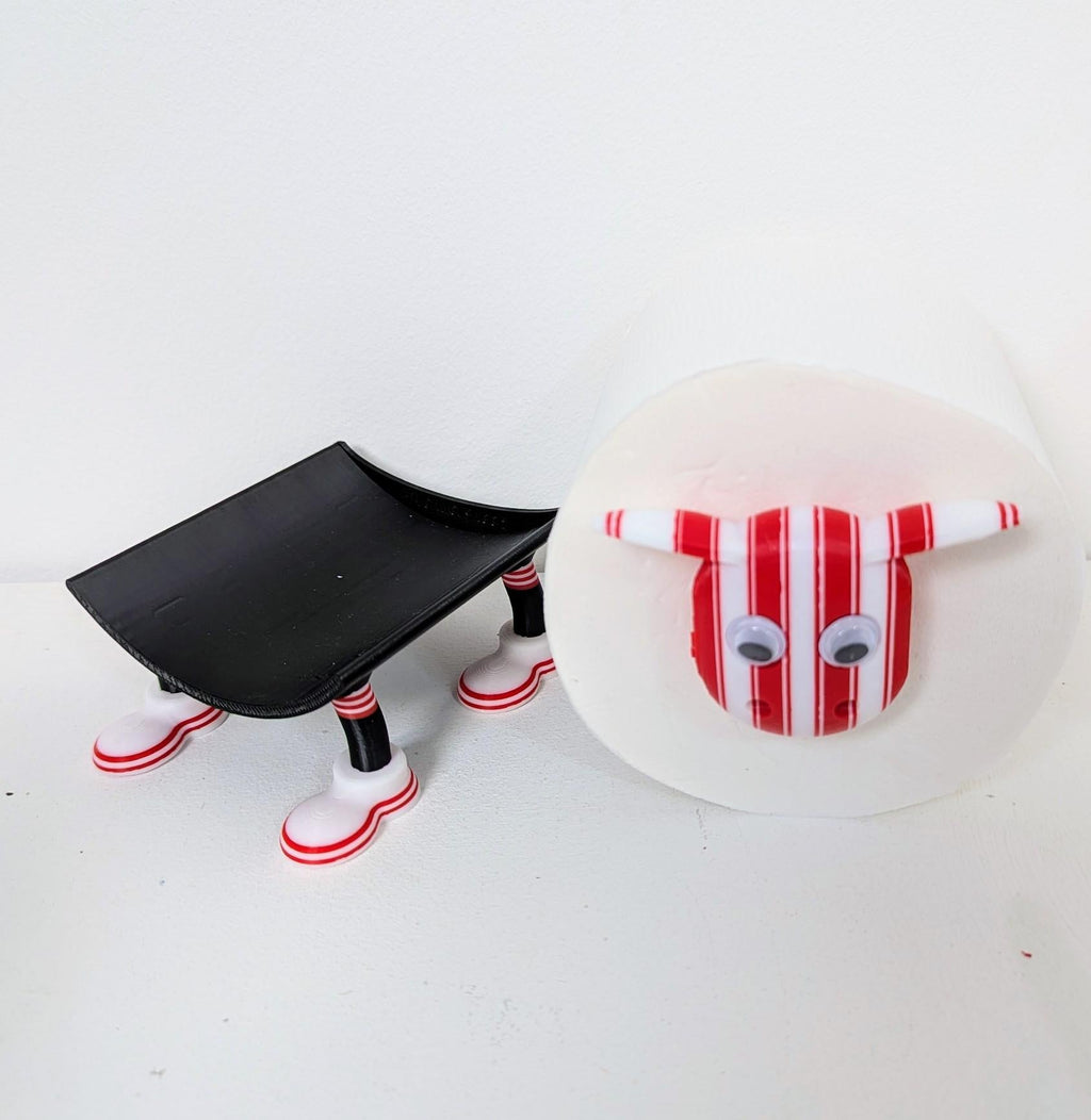 Chaddyverse Brentford Sheep Toilet Roll Holder – Red & White Fan Gift