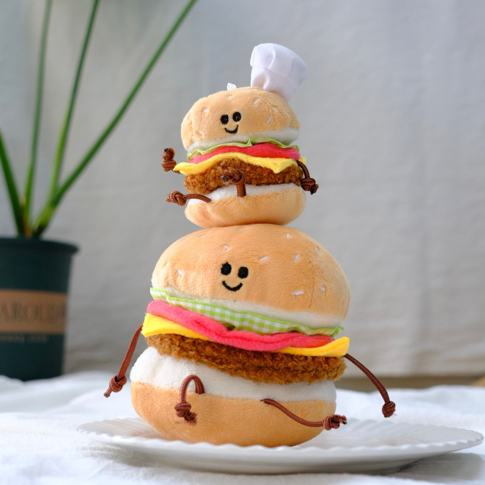 LuLuFun Studio Mini Burger Plush Toy – Cute Food Bag Charm Keychain