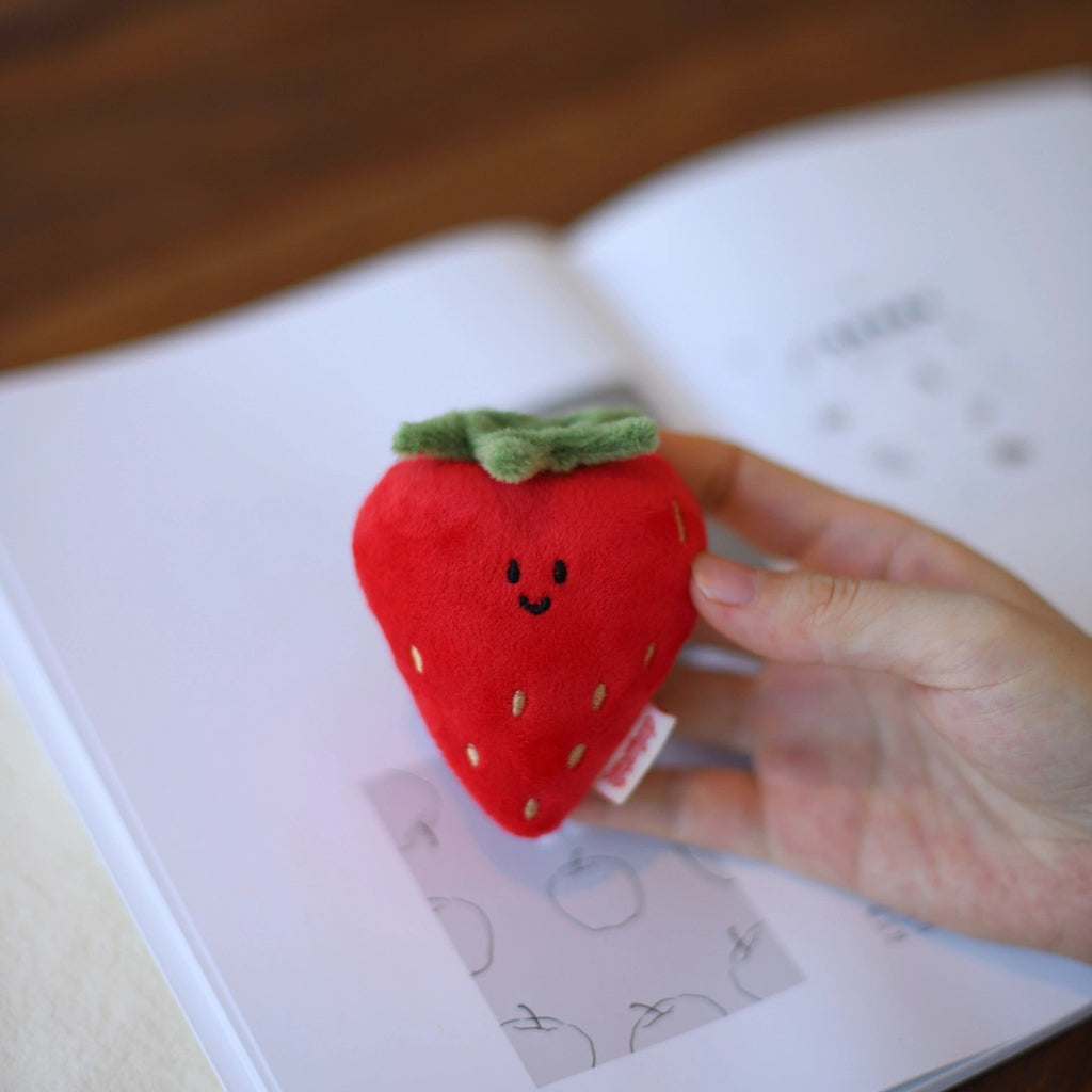 LuLuFun Studio Strawberry Plush Bag Charm – Handmade Kawaii Soft Toy