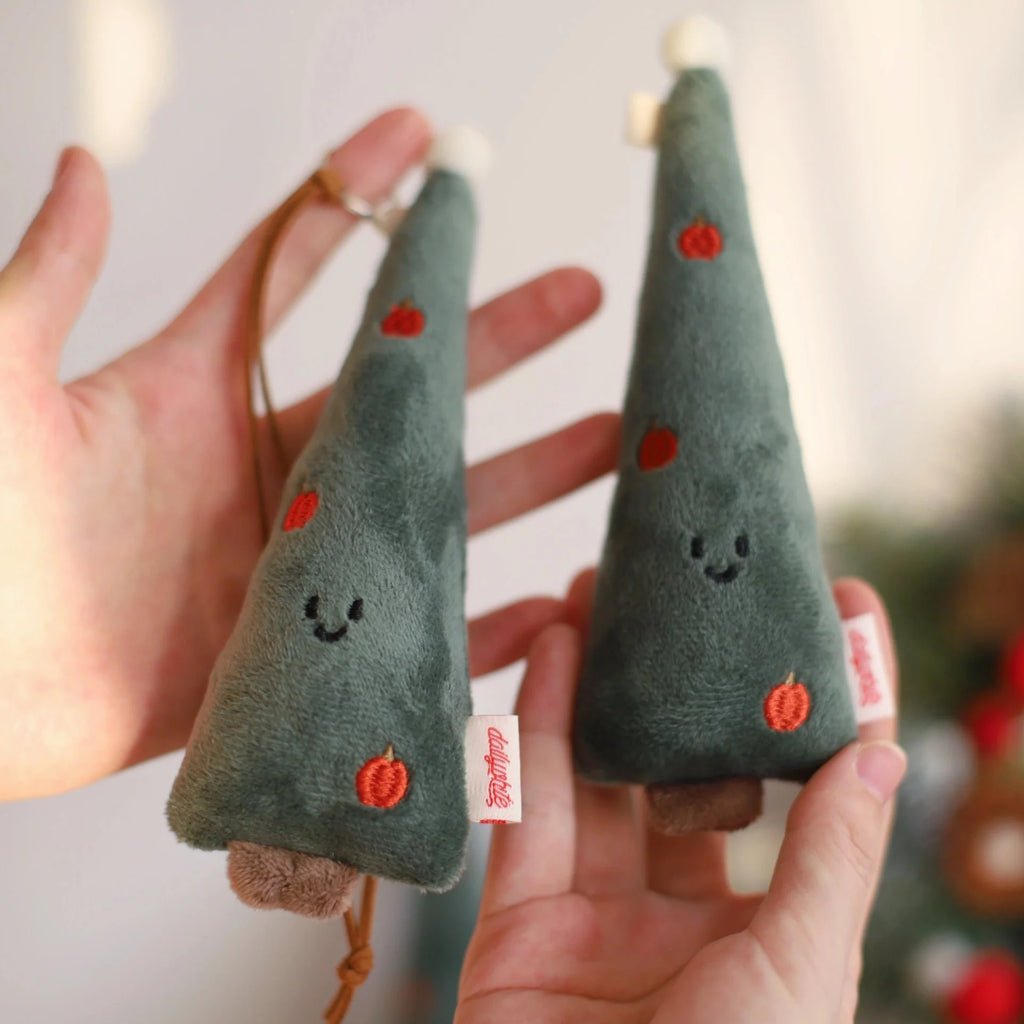 LuLuFun Studio Spiky Christmas Tree Plush Charm – Green Mini Desk Decor
