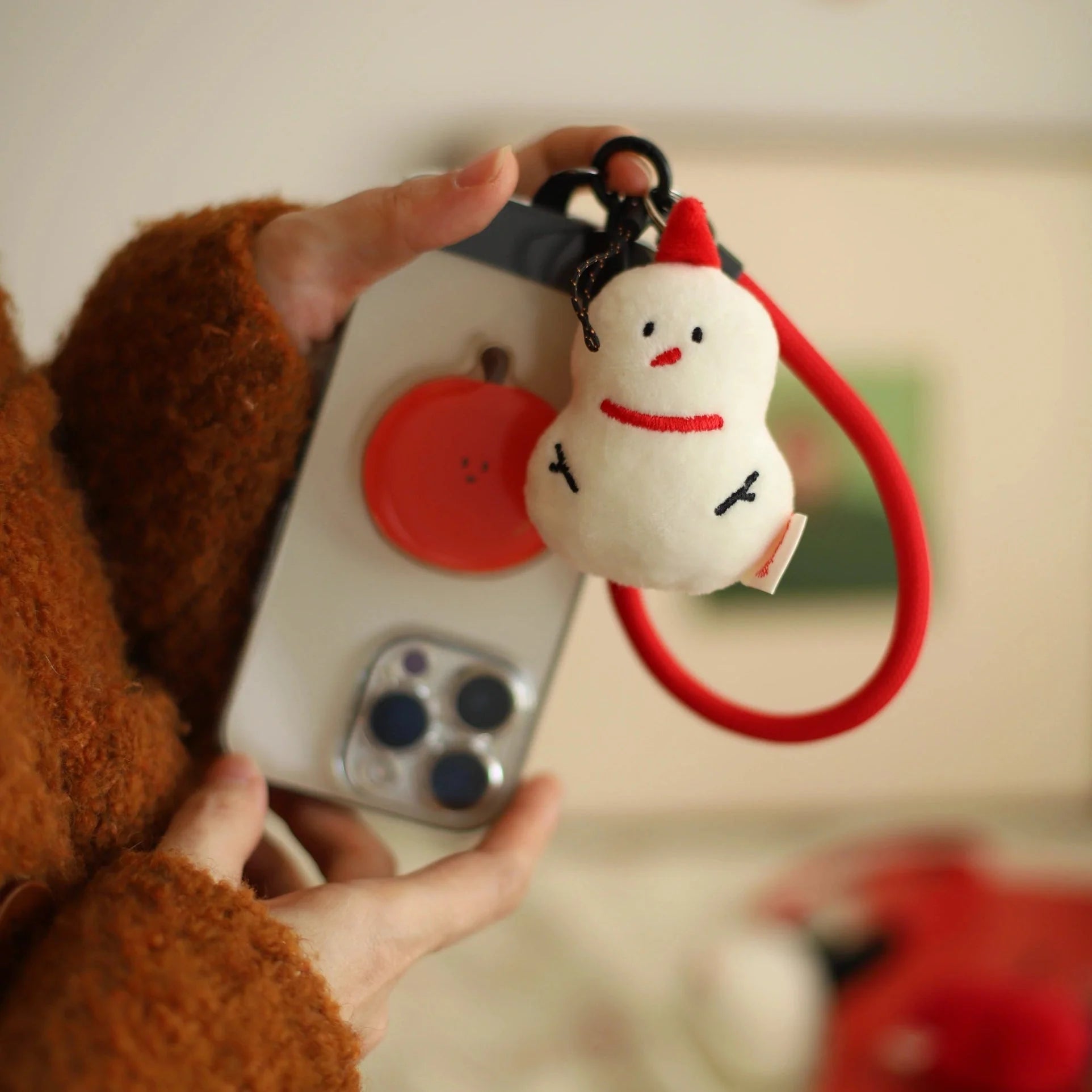 LuLuFun Studio Mini Snowman Plush Charm – Soft White Bag Keychain