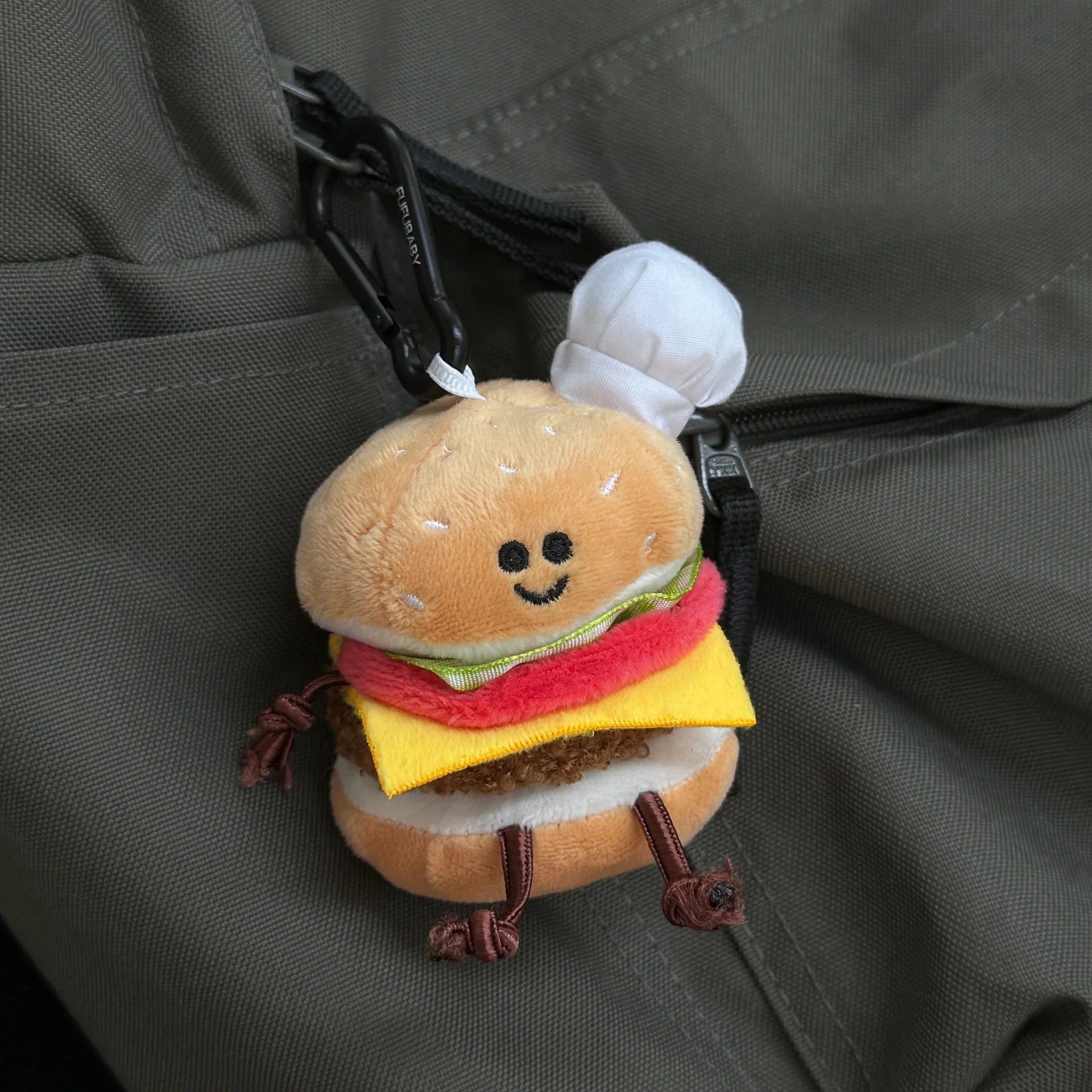 LuLuFun Studio Mini Burger Plush Toy – Cute Food Bag Charm Keychain